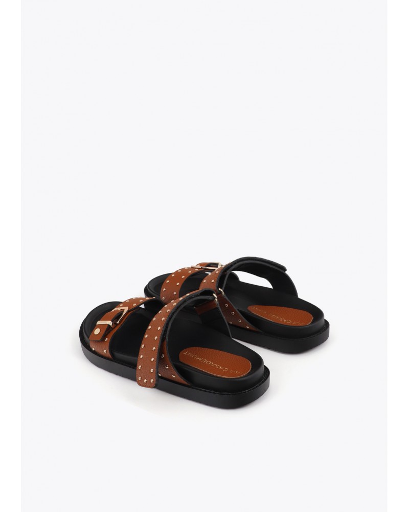Sandalia plana camel Lola Casademunt