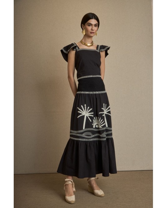 Conjunto negro bordado Latido