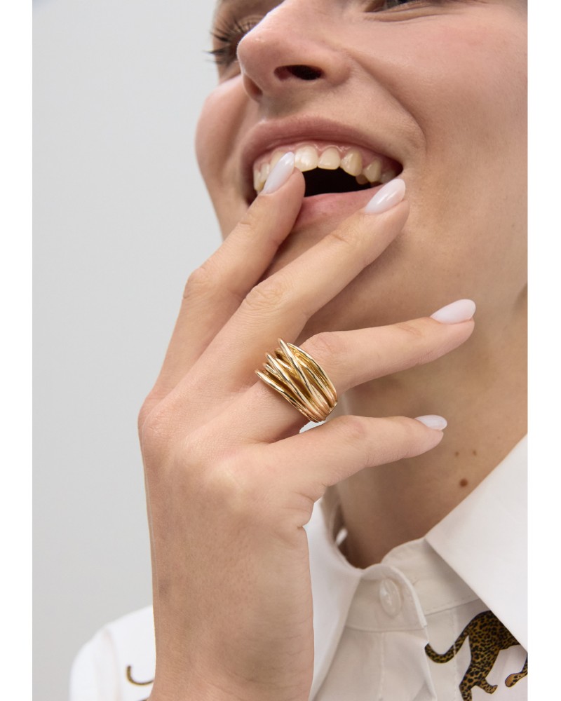 Anillo nudos dorado Lola Casademunt